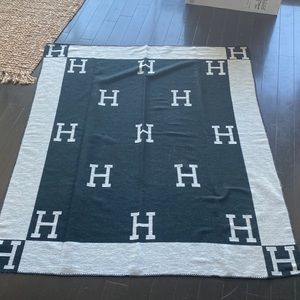 Designer Style “H” Cashmere + Silk Throw Blanket- Navy White Reversible poncho